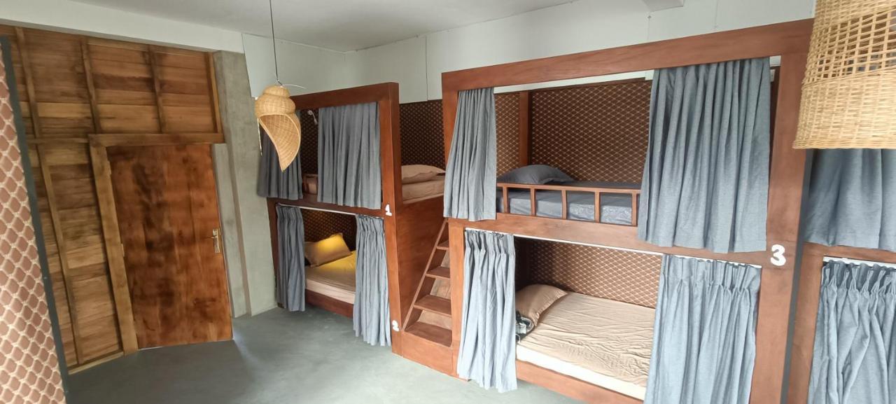 Yasis Surf Lodge Mirissa Εξωτερικό φωτογραφία